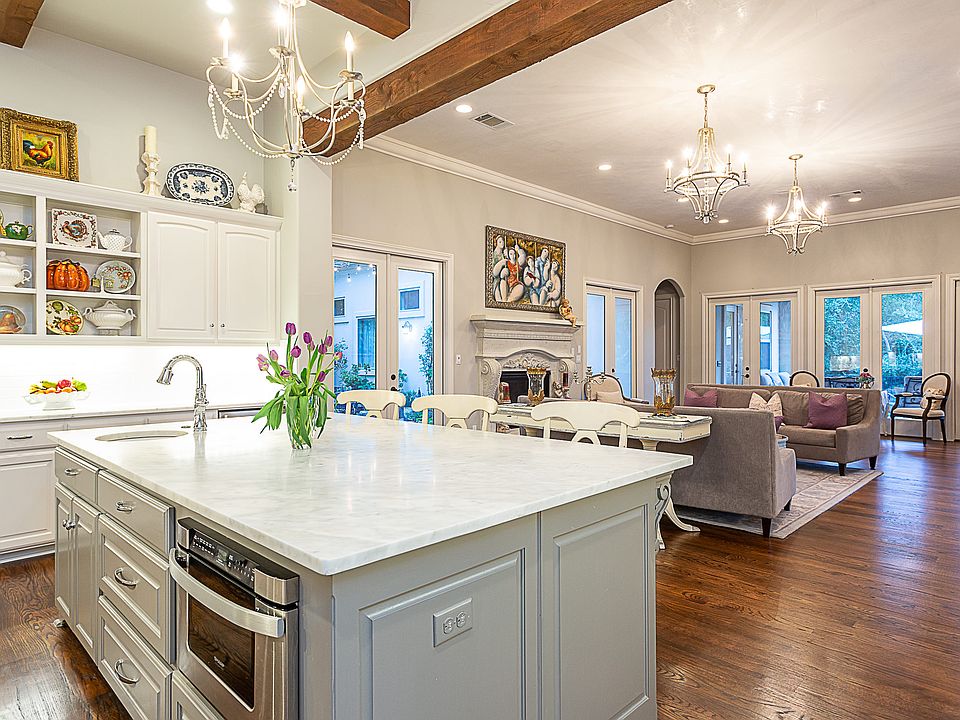 True Open Kitchen