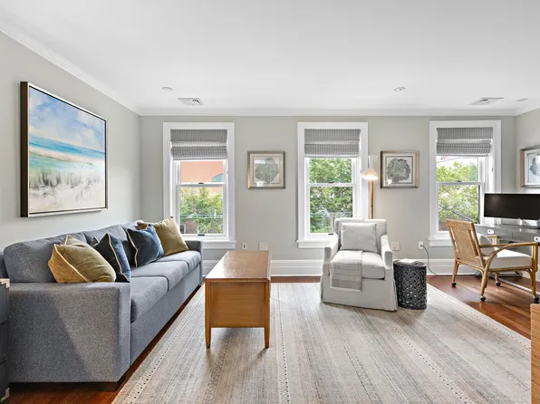 630 Hudson Street image 36 of 50