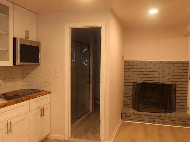27 Hoyt St — Photo 7