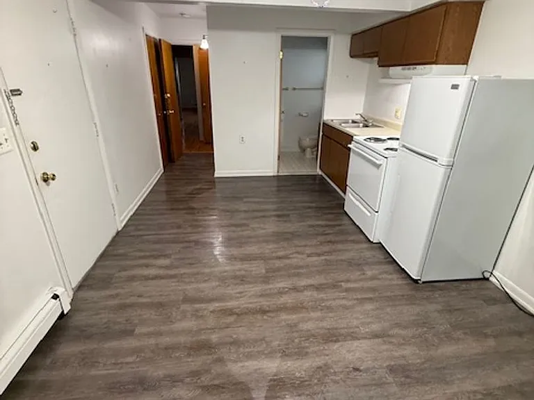 1000 Woodlawn Ave — Photo 8