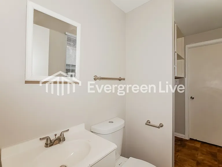 10402 Chris Dr — Photo 12