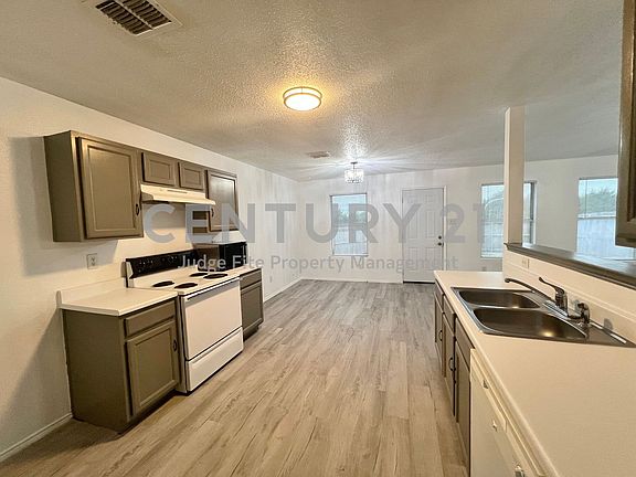 5th image of 2549 Eastwood Dr