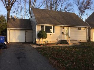 30 Semel Ave, Iselin, NJ 08830