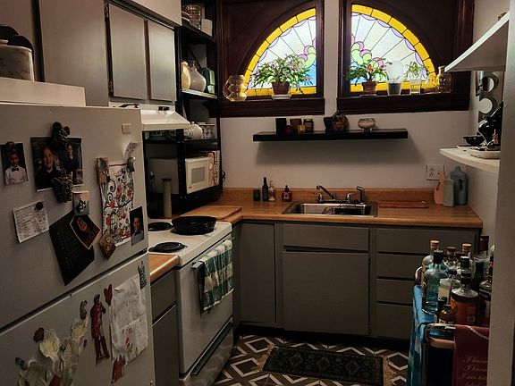 4th image of 419 Roup Ave APT 2B