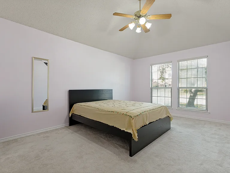 1524 Summerfield Dr — Photo 5