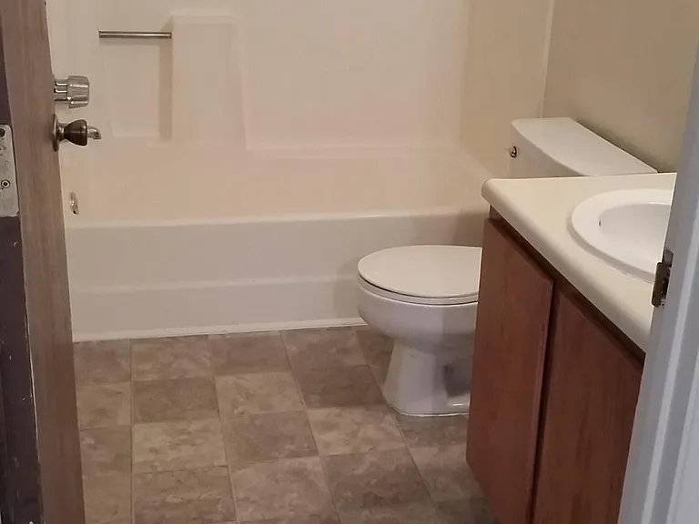 1013 Elm St #4 — Photo 10