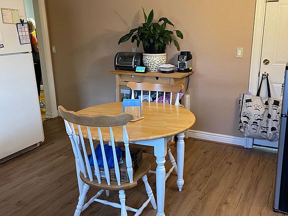 5th image of 159 Lincoln Ave #1