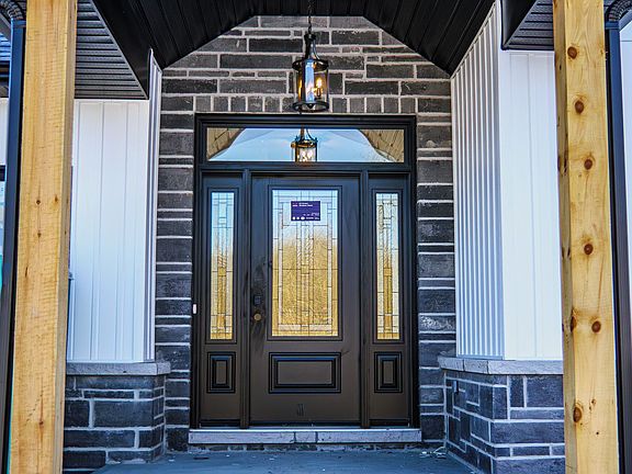 4th image of 2461 Victoria Rd