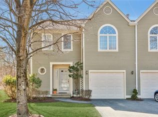 3401 Victoria Dr, Mount Kisco, NY 10549
