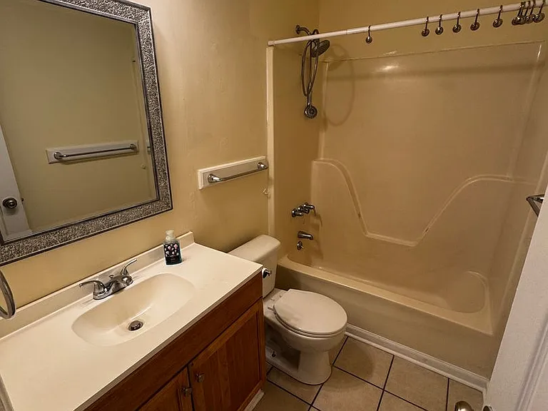 2115 Cameo Dr #1 — Photo 18