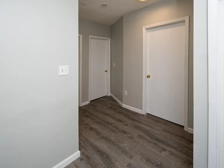 904 Peoples Ave — Photo 26