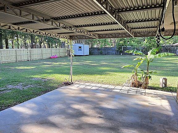 2nd image of 202 Hiwassee Dr