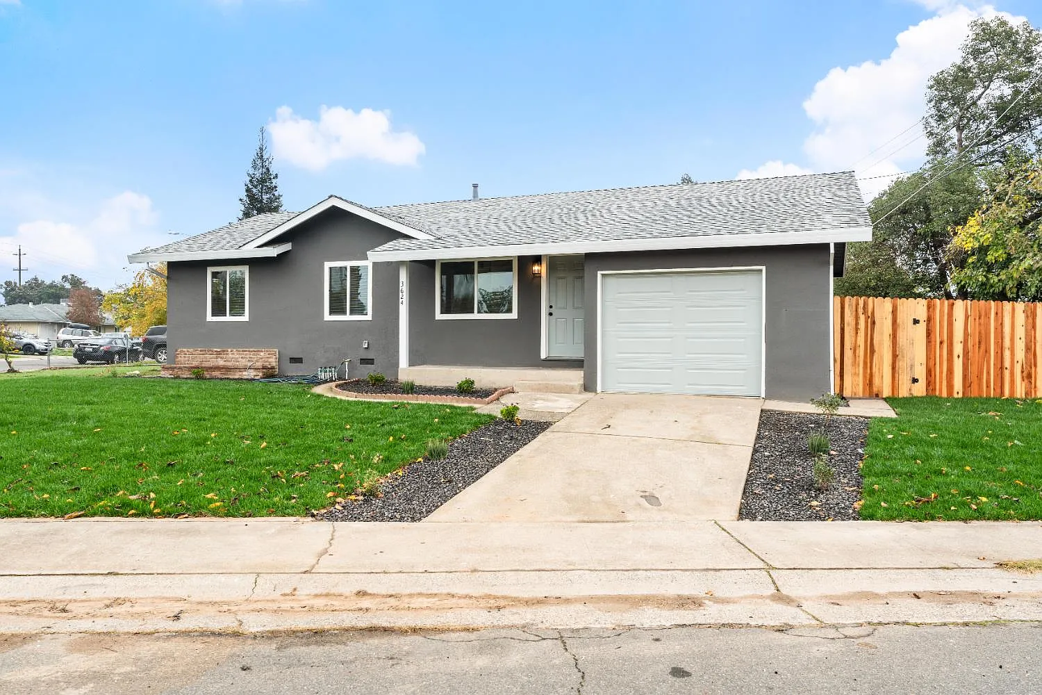 3624 Jonothan Way photo 1