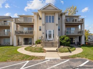 1370 44th St UNIT E, Marion, IA 52302