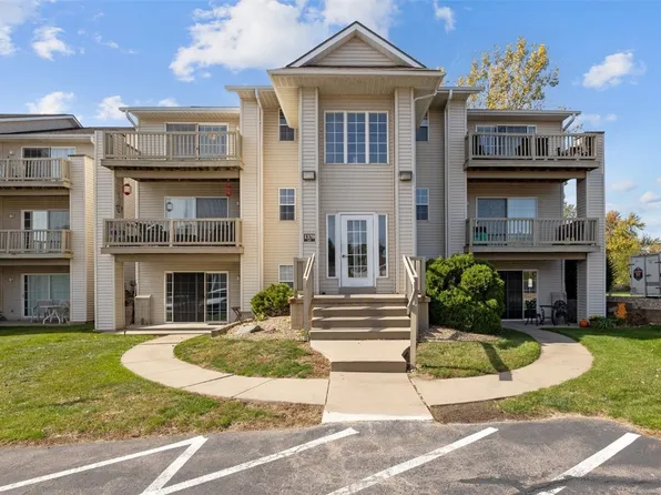 1370 44th St Unit E, Marion, IA 52302