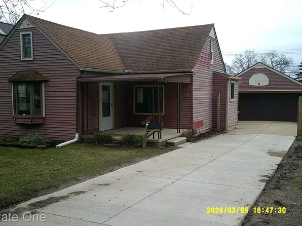 2973 Lafayette Dr, Trenton, MI 48183