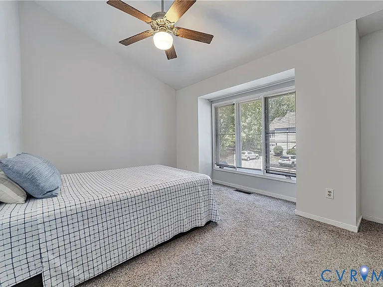 2716 Schooner Ct — Photo 22