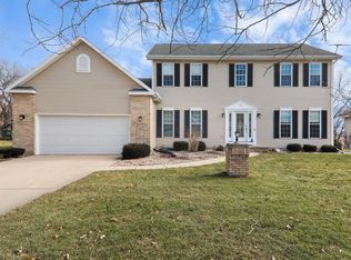 72 Heather Dr, Cottage Grove, WI 53527