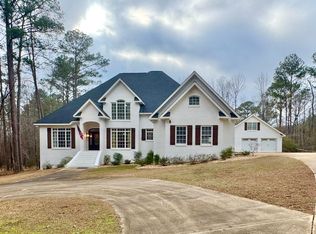 805 Timber Creek Dr, Columbus, MS 39702