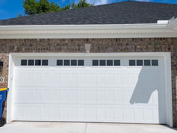 The Winstar Plan, Two Car Garage