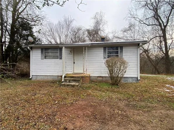 148 East St, Milton, NC 27305