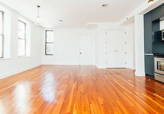 3rd image of 182 Bainbridge St #211