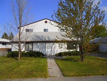 1st image of 1105 SE Bonneville Dr