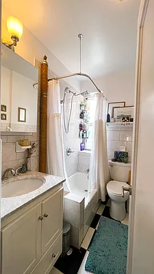 Rented by Roselyn  Fortuna LLC | media 11