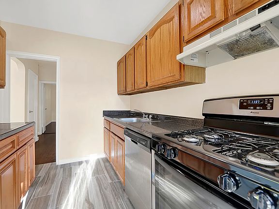 2nd image of 2339 Matthews Ave #A