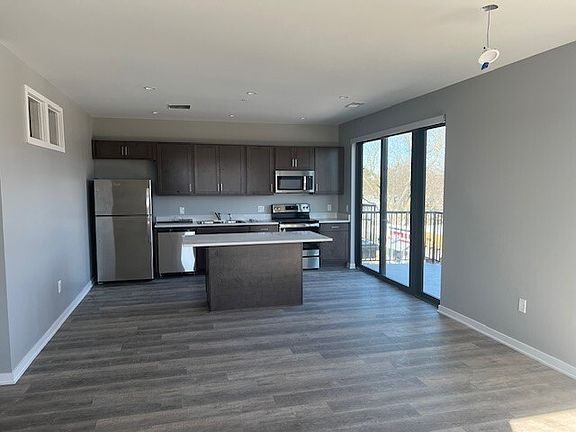 2nd image of 110 S Bridge St #11202602