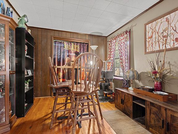 4th image of 713 River Park Dr