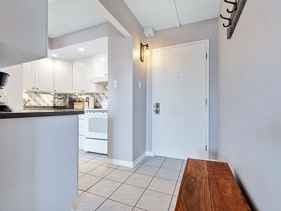 3rd image of 295 Boulevard St #407