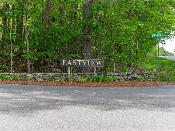 3rd image of 503 Eastview Drive
