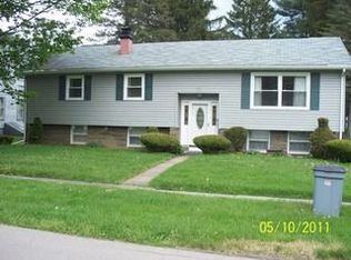 18 Pine St, Canisteo, NY 14823