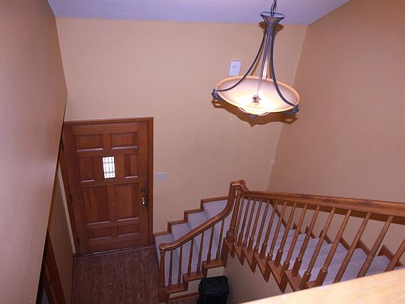 5th image of 2903 Hillcrest Dr
