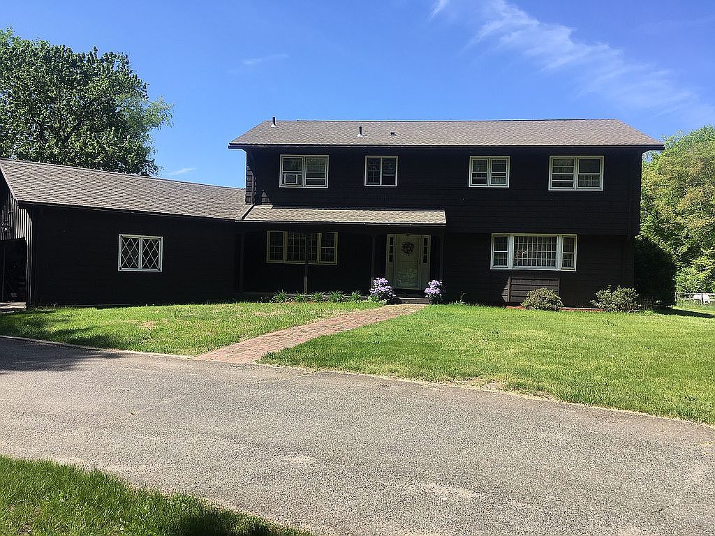 183 West St, Granby, MA 01033 Zillow