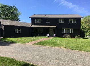 183 West St, Granby, MA 01033