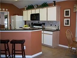 4th image of 1331 W Welsford Dr
