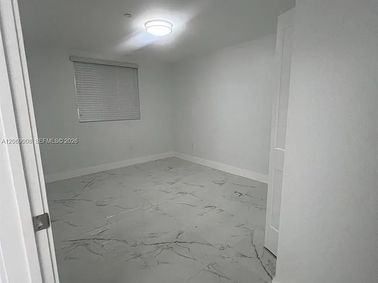 1860 NW 19th St #101 — Photo 9
