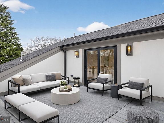 4th image of 7113 Fairfax Rd