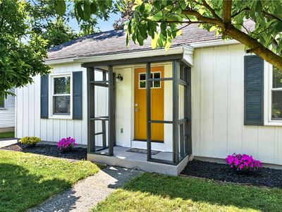 355 Falstaff Rd, Rochester, NY, 14609