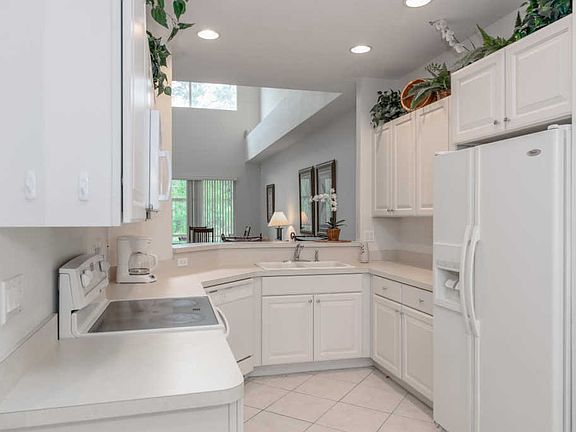 3rd image of 8141 Carnoustie Pl