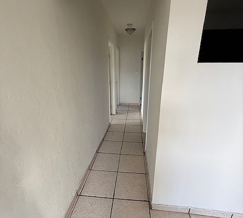 3rd image of 14620 Monroe St