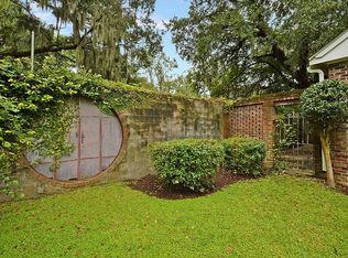 116 Folly Road Blvd, Charleston, SC 29407