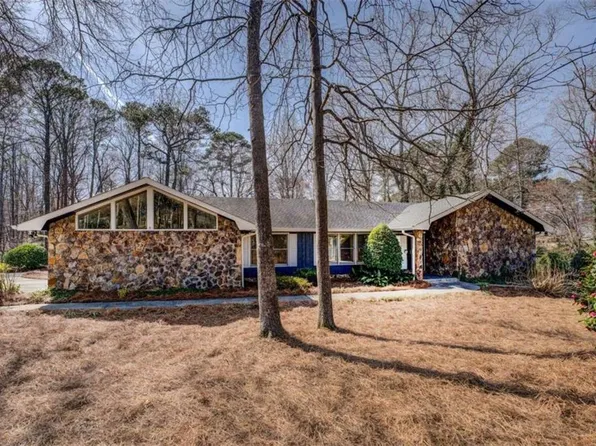 825 Sugar Creek Way SE, Conyers, GA 30094