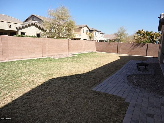 3rd image of 44562 W Venture Ln