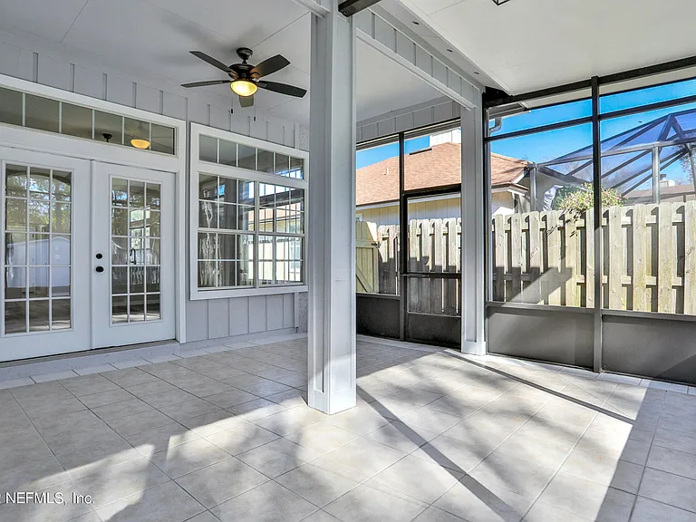 428 Morning Glory Ln — Photo 33