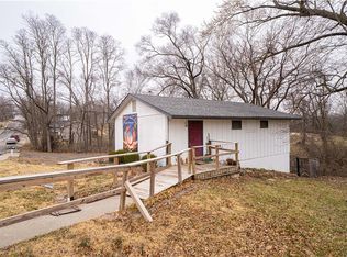 1014 Ann St, Atchison, KS 66002