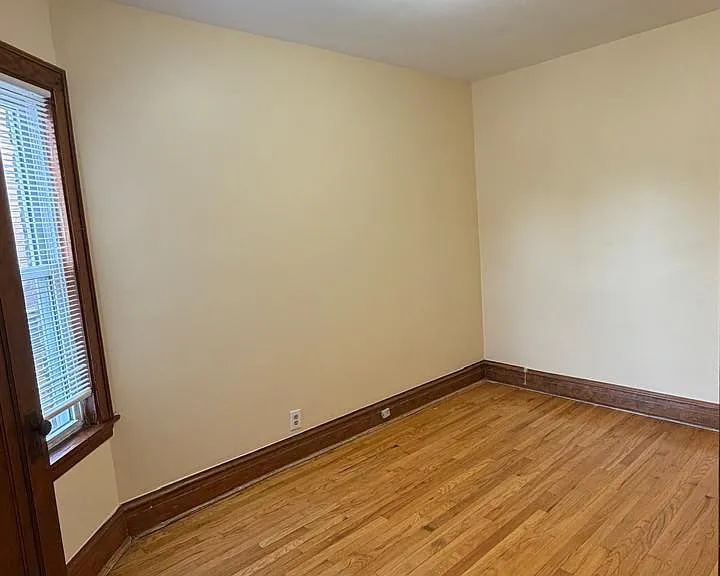 5109 W Strong St #2 — Photo 8