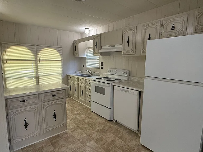 6143 Glenn Teague Rd #12 — Photo 4